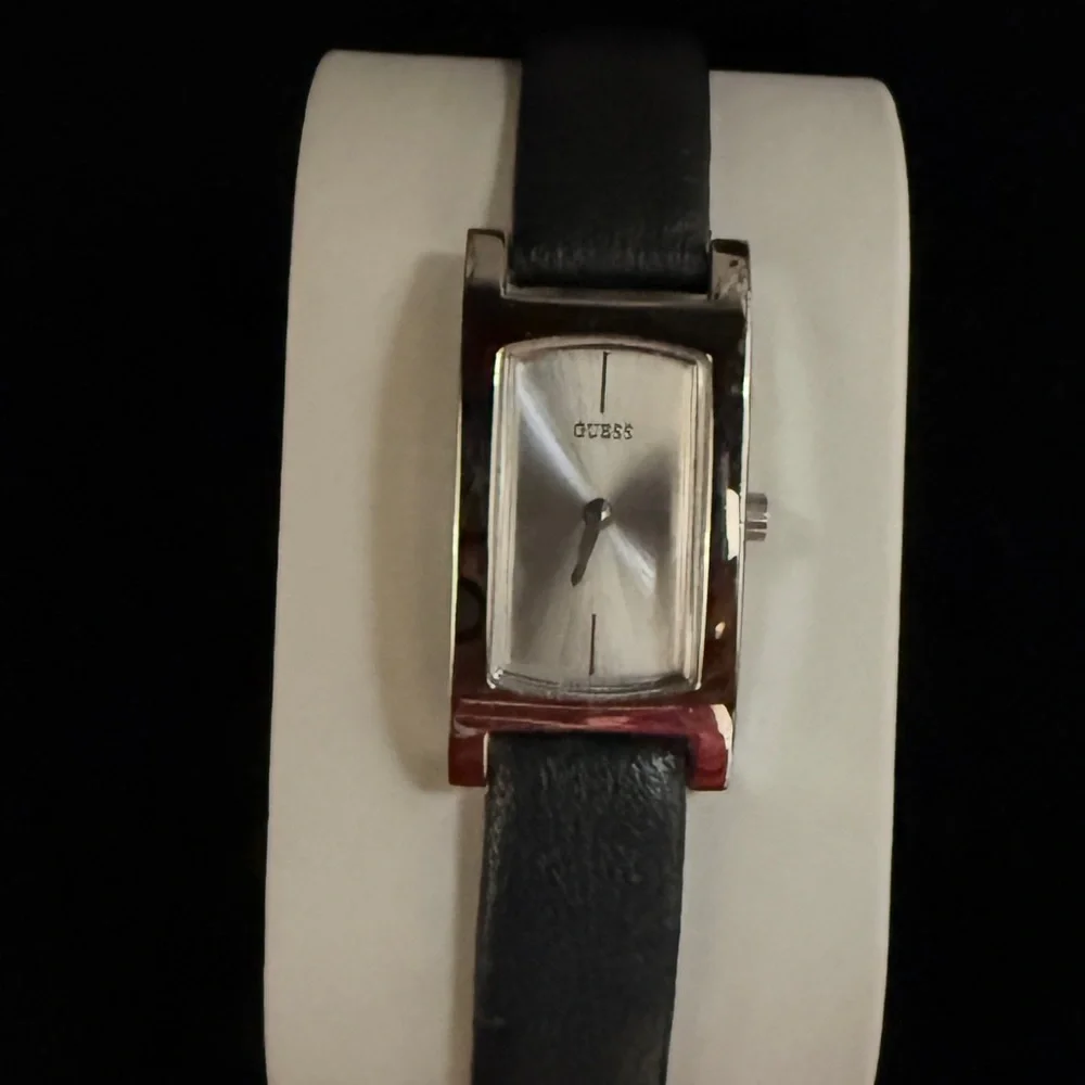 Guess Silver Dial Black Leather Strap Women's Watch with New Battery